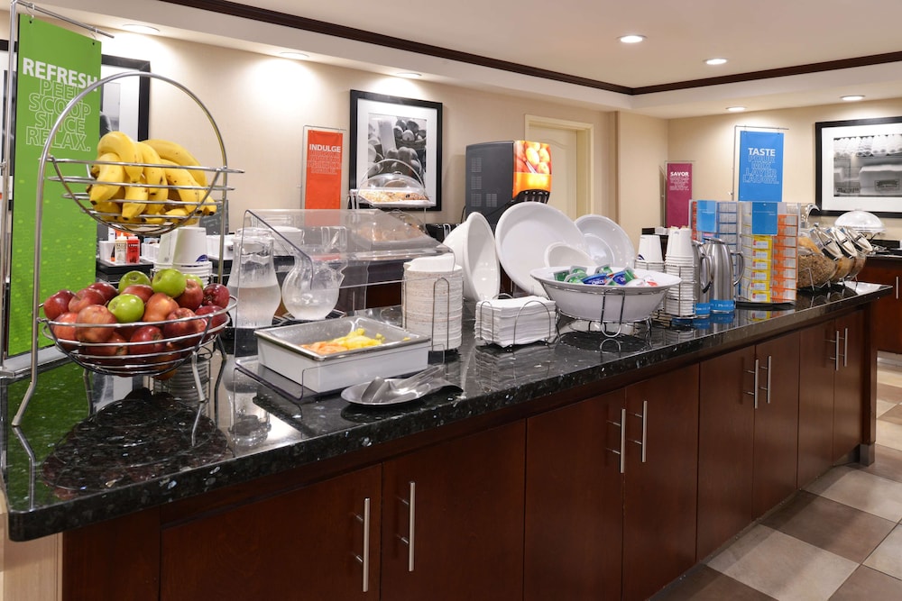Hampton Inn Alpine - photo 26