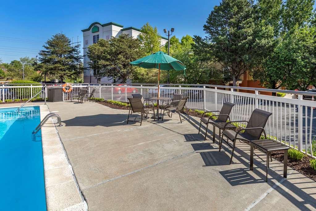 Quality Inn Duluth Atlanta Northeast - photo 27