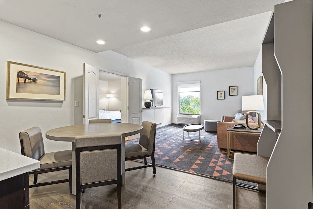 Holiday Inn St. Petersburg West by IHG - photo 16