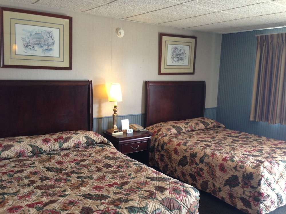 Cadet Motor Inn - photo 3