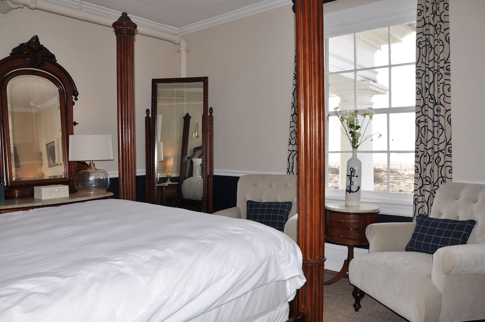 Peter Shields Inn & Restaurant - photo 16