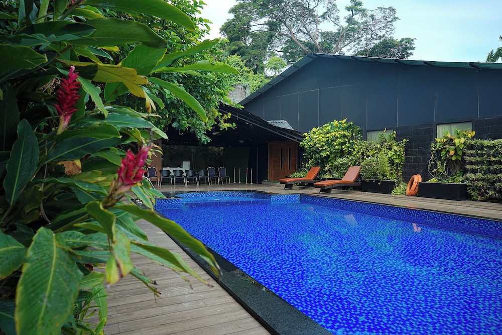 Dfort Hotel Kollam — 4-Star Luxury Hotel in Kollam, India