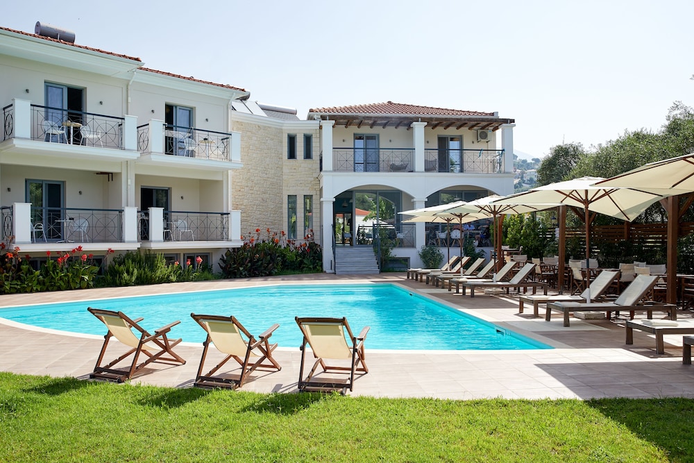 Sappho Hotel - carbon neutral hotel in Parga