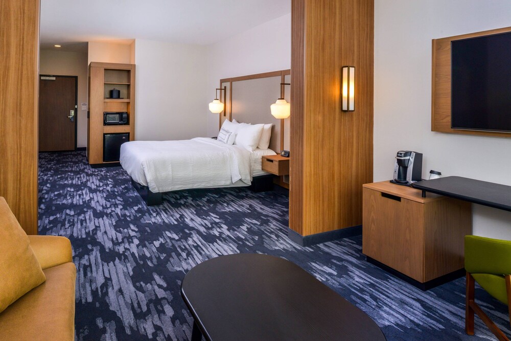 Fairfield Inn & Suites by Marriott Fort Worth Southwest at Cityview - photo 4