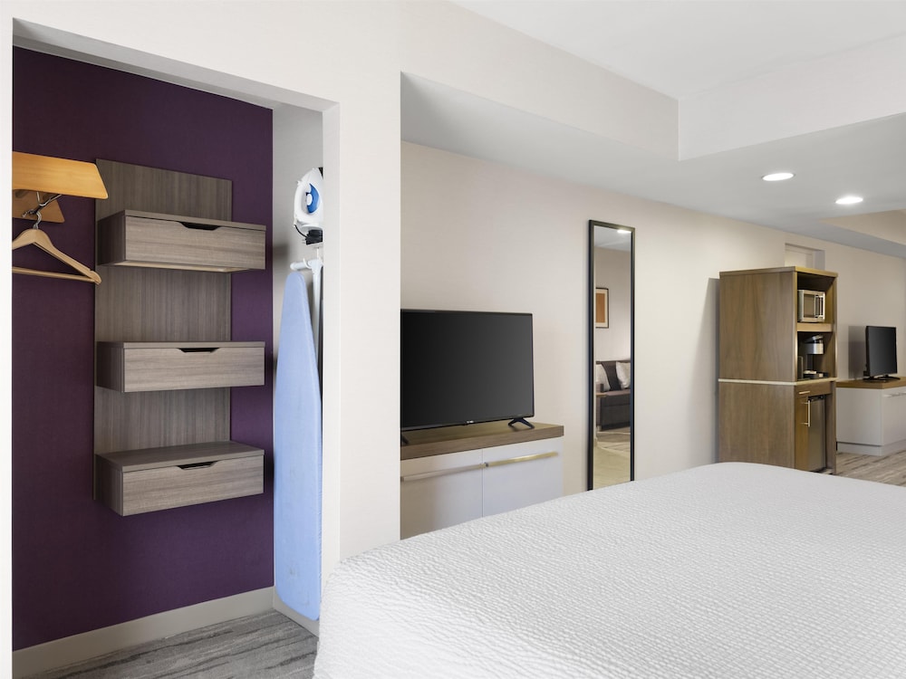 Hilton Garden Inn Albuquerque Airport - photo 7