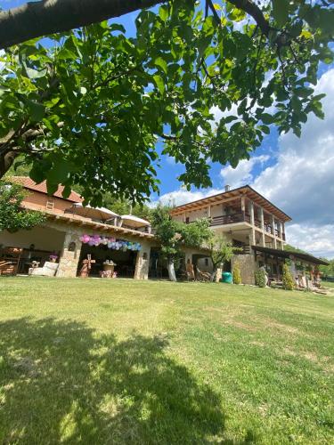 Maia Dorului - carbon neutral hotel in Unknown City