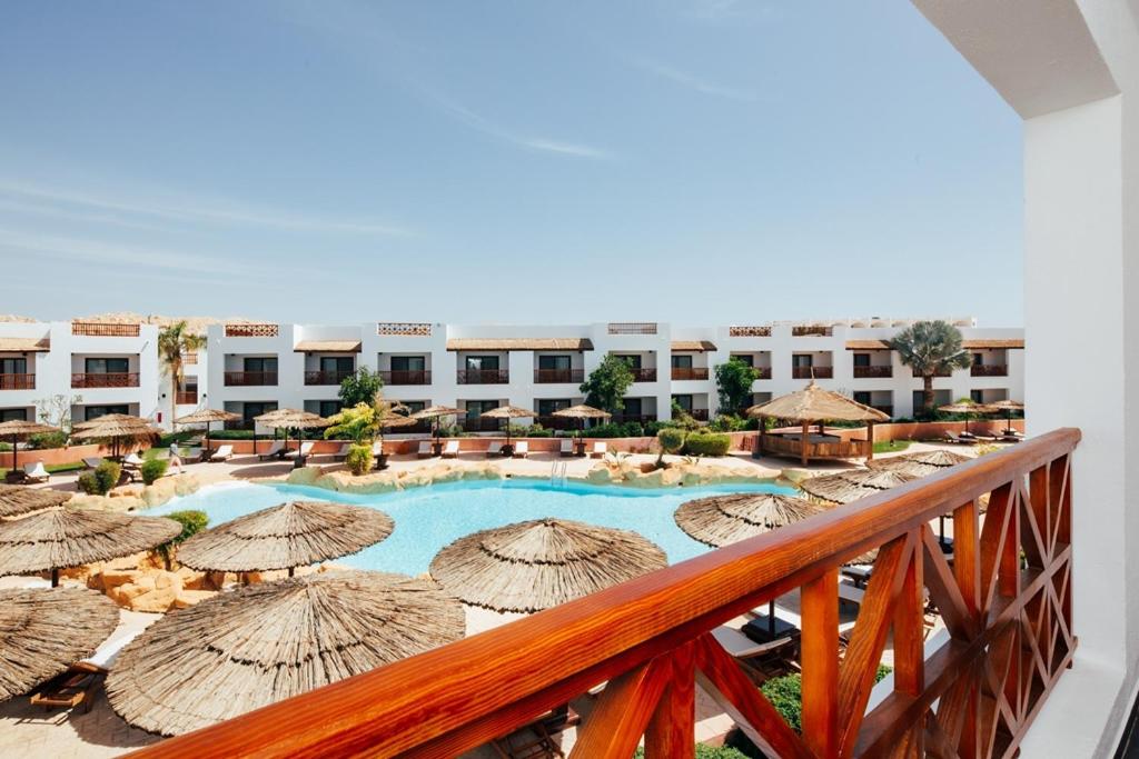 Domina Coral Bay Oasis — 5-Star Luxury Hotel in Sharm El-Sheikh, Egypt