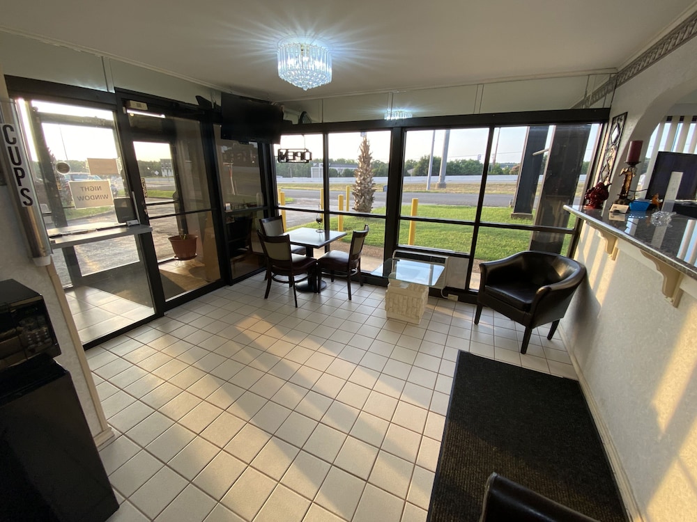 Apple Tree Inn Tyler Lindale - featured photo