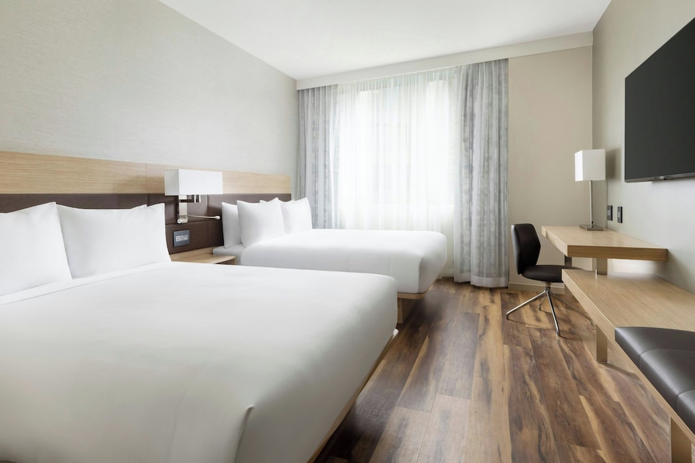 AC Hotel by Marriott Honolulu - photo 26