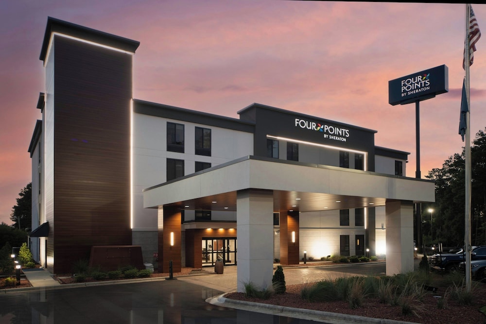 Holiday Inn Express Fort Bragg
