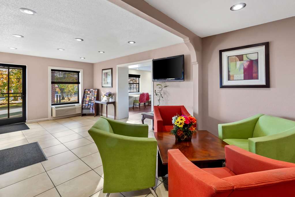 Days Inn by Wyndham Brownsville - photo 11