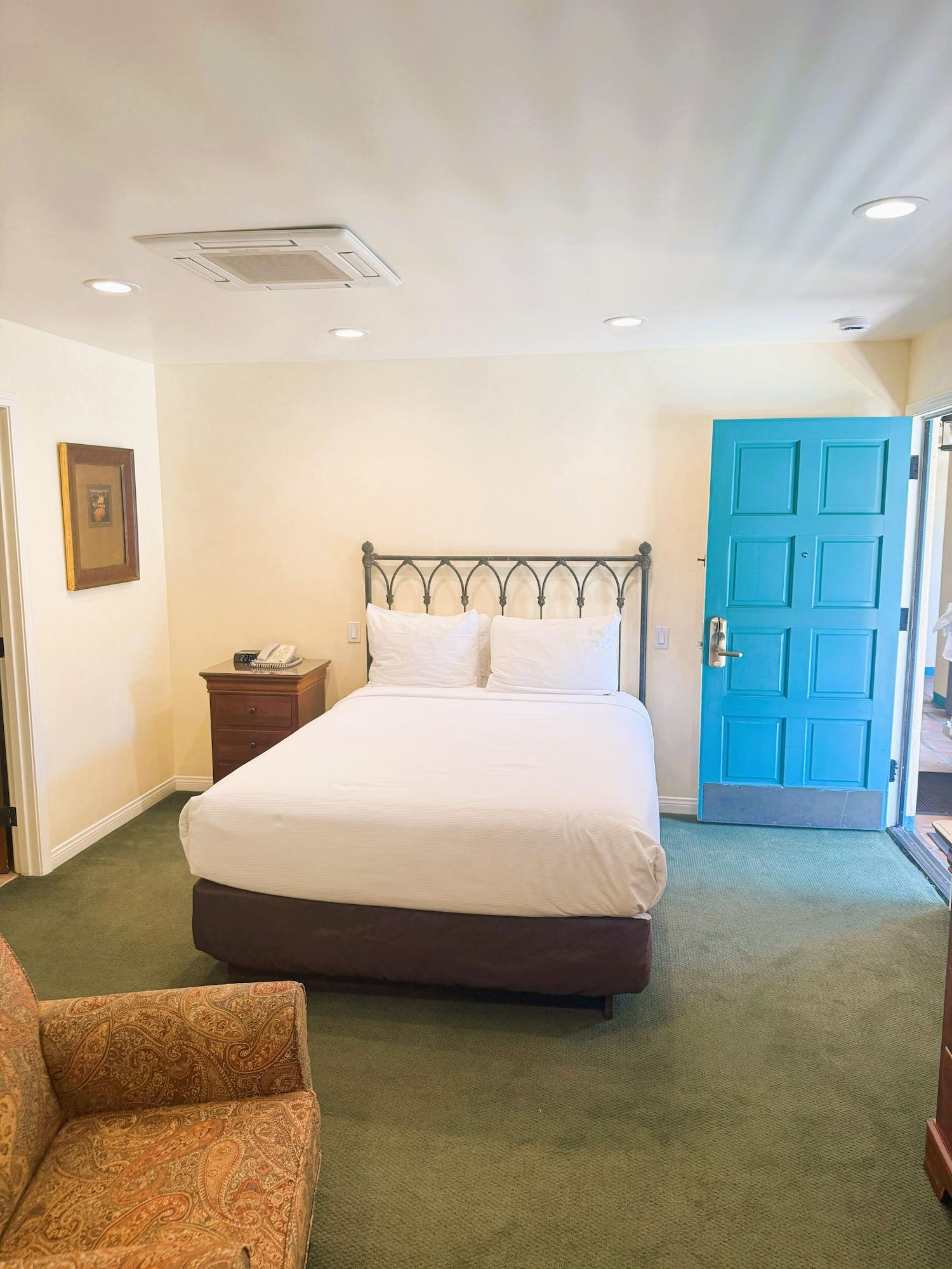 Castillo Inn at the Beach - photo 26