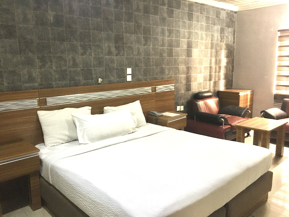 Zaaz Hotel - last minute hotel in Lagos