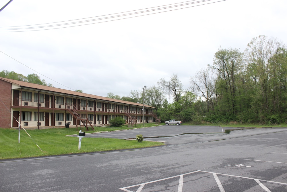 Green Valley Motel Winston Salem - photo 30