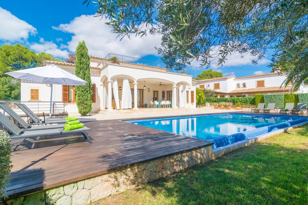 Villa Murta — 4-Star Luxury Hotel in Manacor, Spain