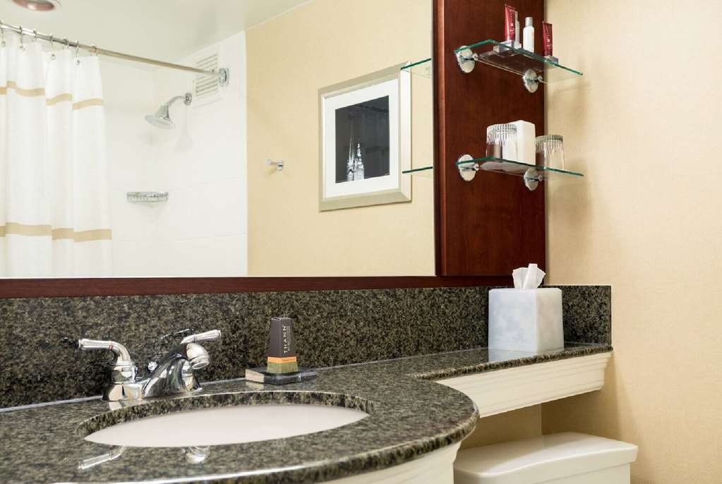 Wyndham Cleveland Airport - photo 10