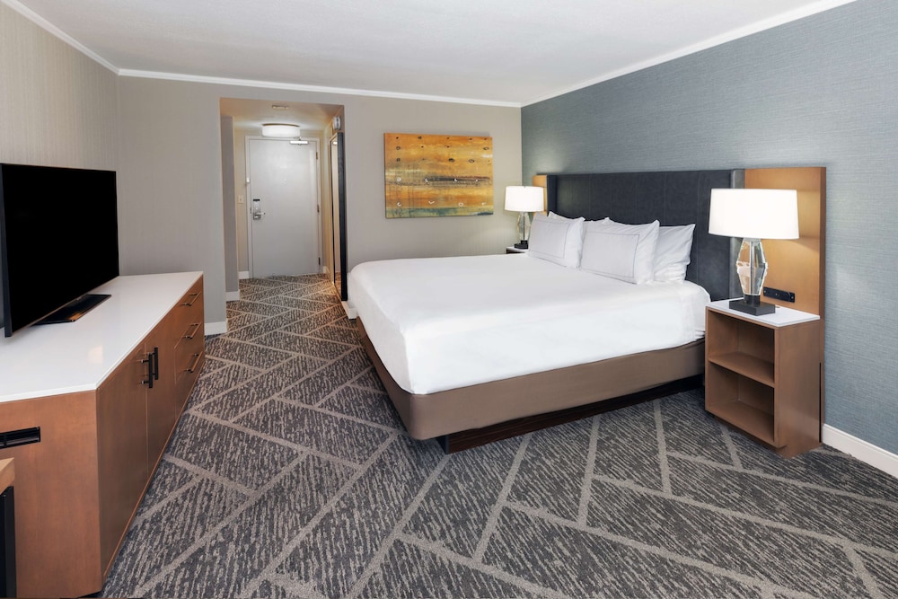 DoubleTree by Hilton Tulsa Warren Place - photo 16