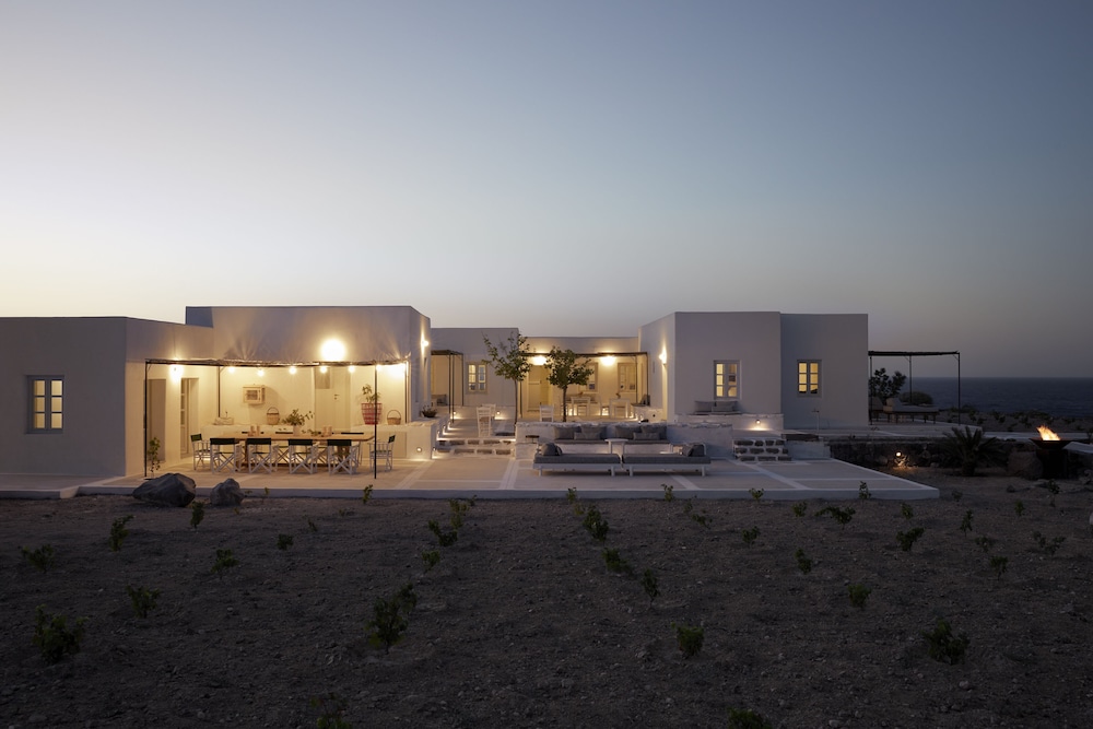 Santa Irini Retreat — Manolada