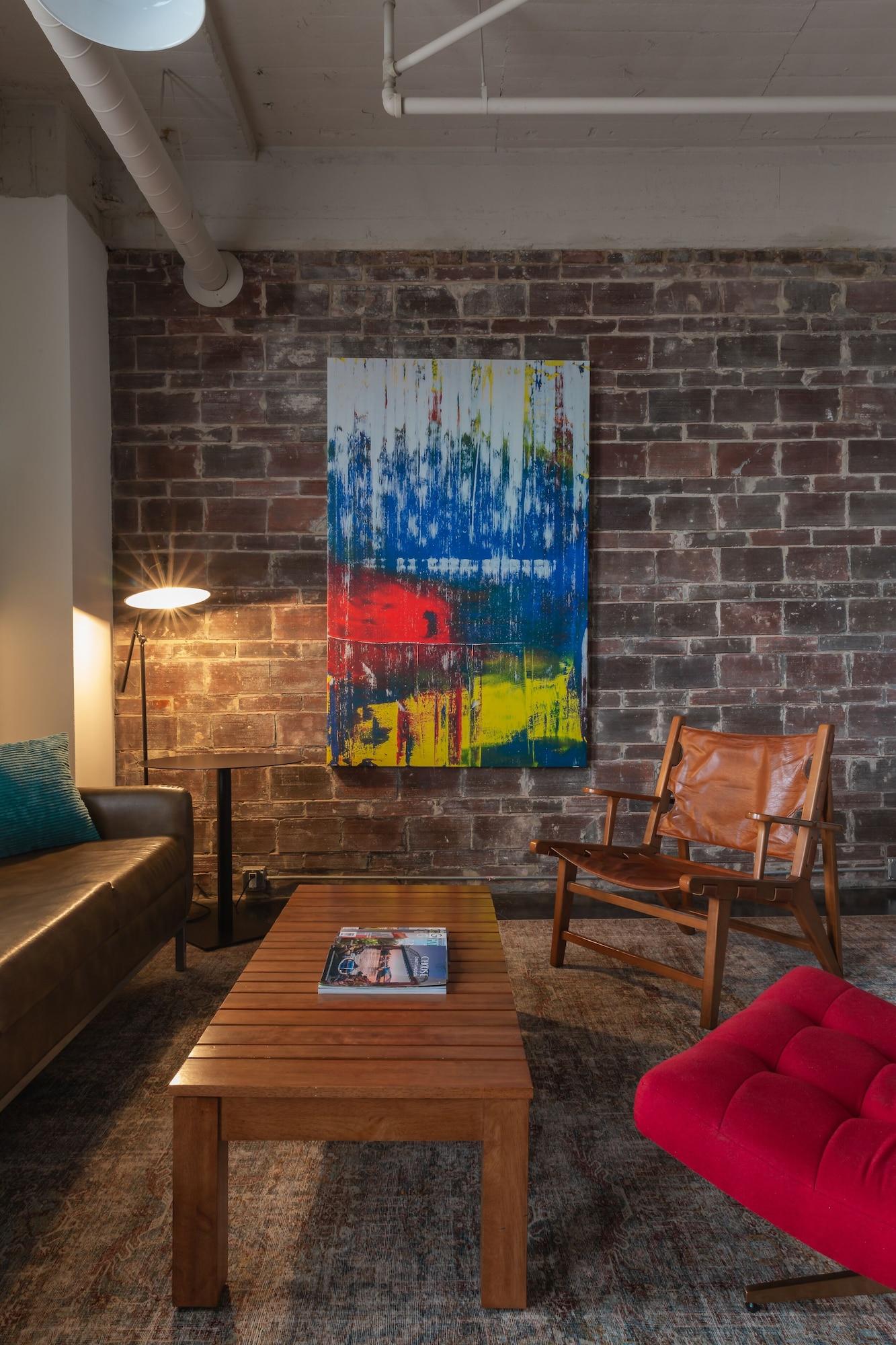 Hotel Clemons - photo 25