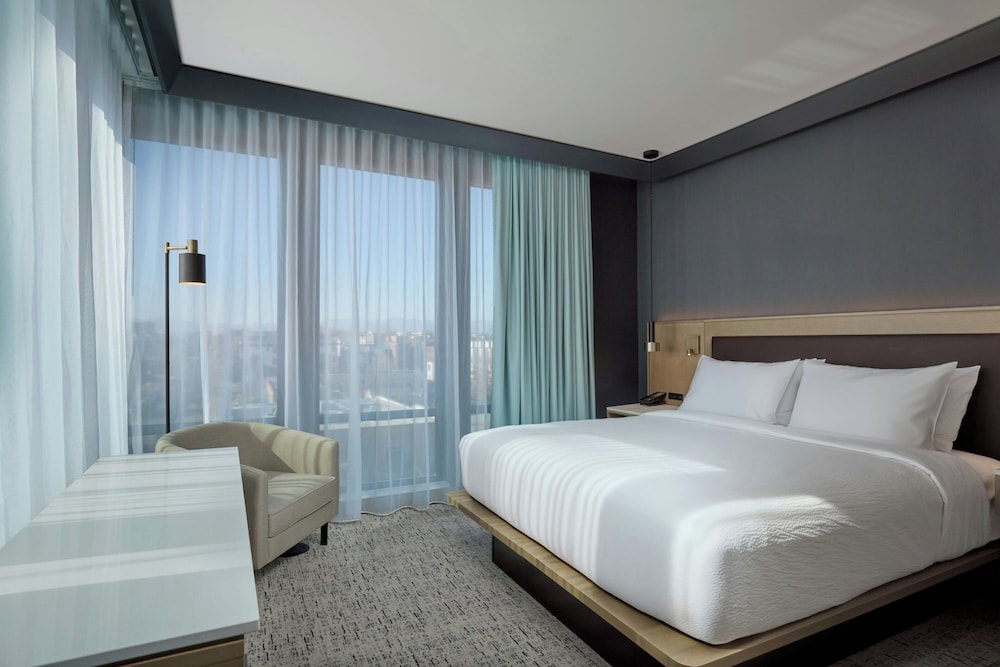Courtyard by Marriott Denver Downtown West - photo 18