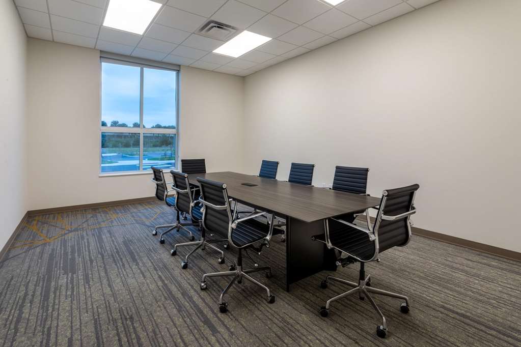 Wyndham Garden Orlando Airport - photo 29