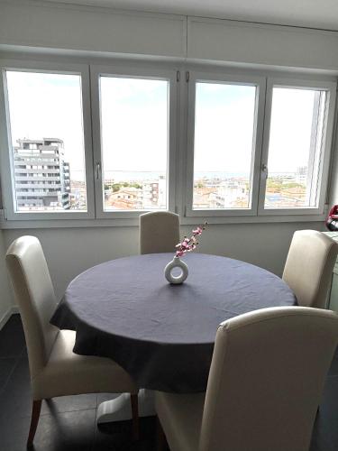 FabFour Apt Piazza Fontana — 4-Star Luxury Hotel in Lignano Sabbiadoro, Italy
