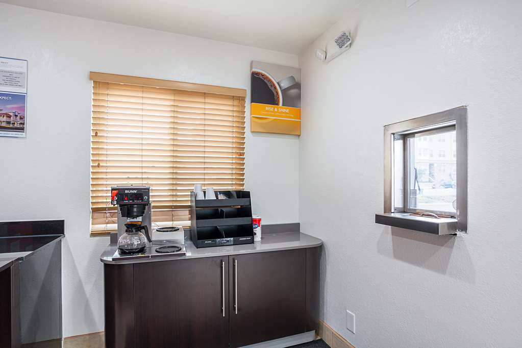 Motel 6 Ventura CA Downtown - photo 26