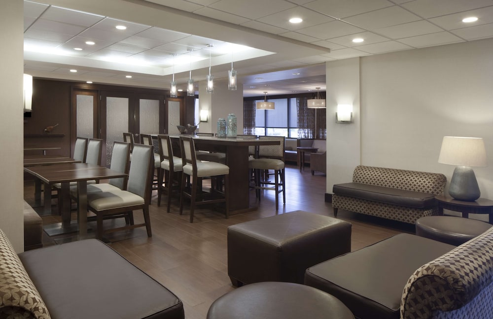 Hampton Inn Evansville - photo 2