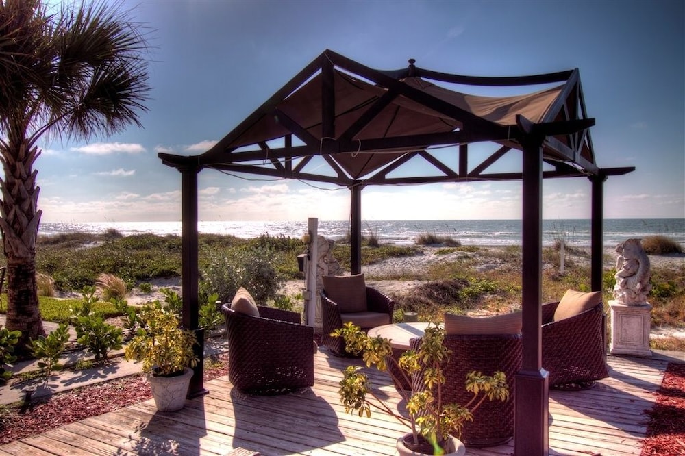 Sun N Fun Beachfront Vacation Rentals - photo 20