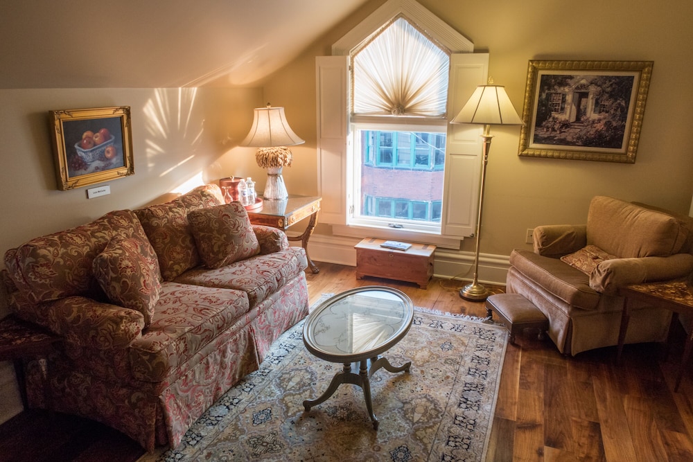 The Inn on Negley - photo 29