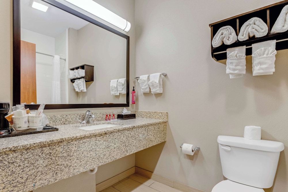 SureStay Plus Hotel by Best Western Owasso Tulsa North - photo 14