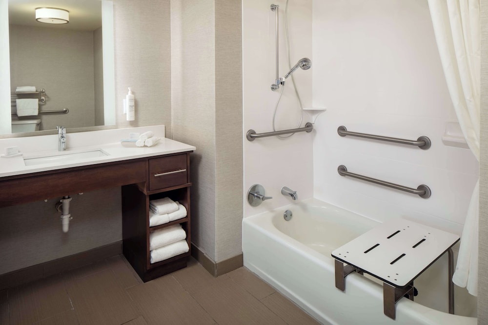 Homewood Suites by Hilton Wallingford Meriden - photo 24