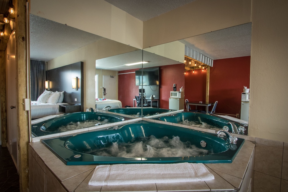 Envi Boutique Hotel Henderson Evansville South - photo 94