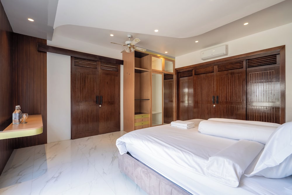 Royal Urban Resort — Caringin — photo 2