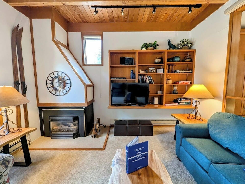 Tennis Townhomes 1326 - photo 82
