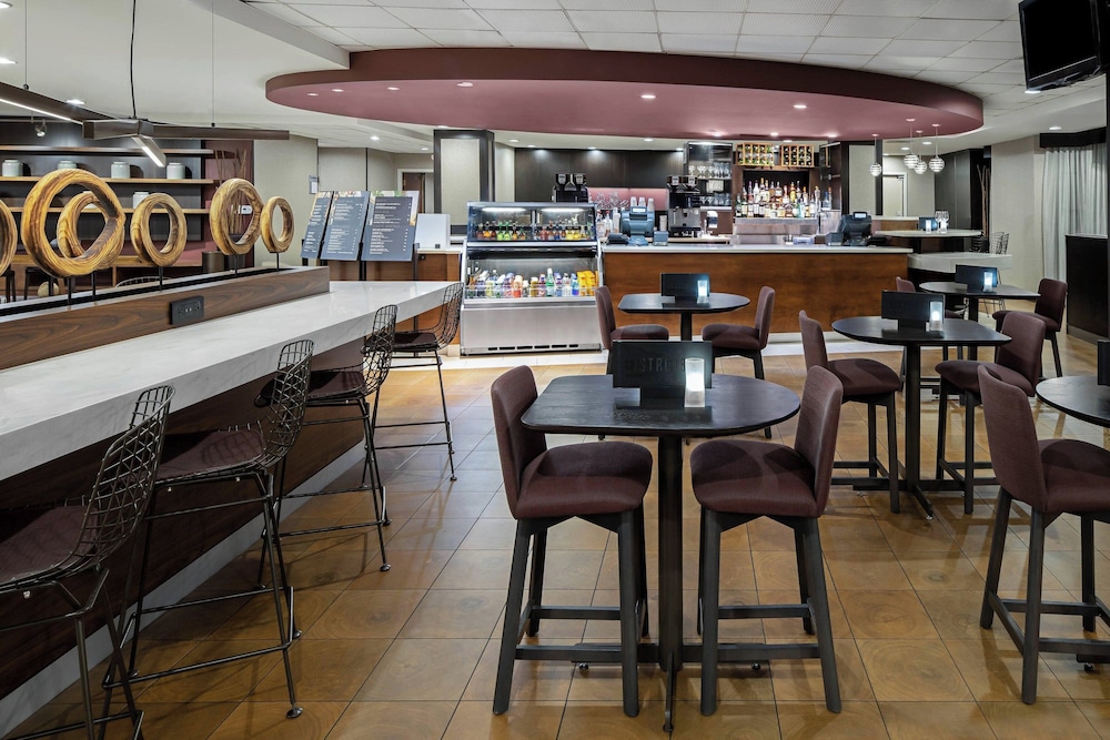 Courtyard by Marriott Pasadena Old Town - photo 58