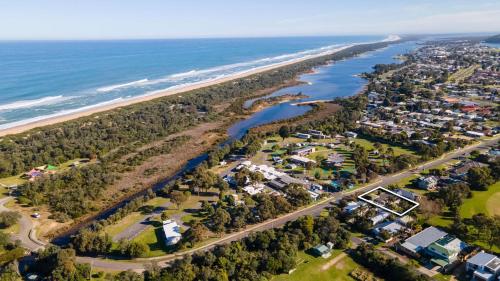 Eastern Beach Bach - last minute hotel in Lakes Entrance