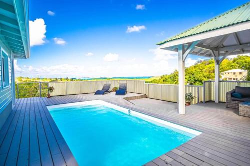 Magnifique villa piscine vue mer 8 km plages — 4-Star Luxury Hotel in Le Francois, Martinique