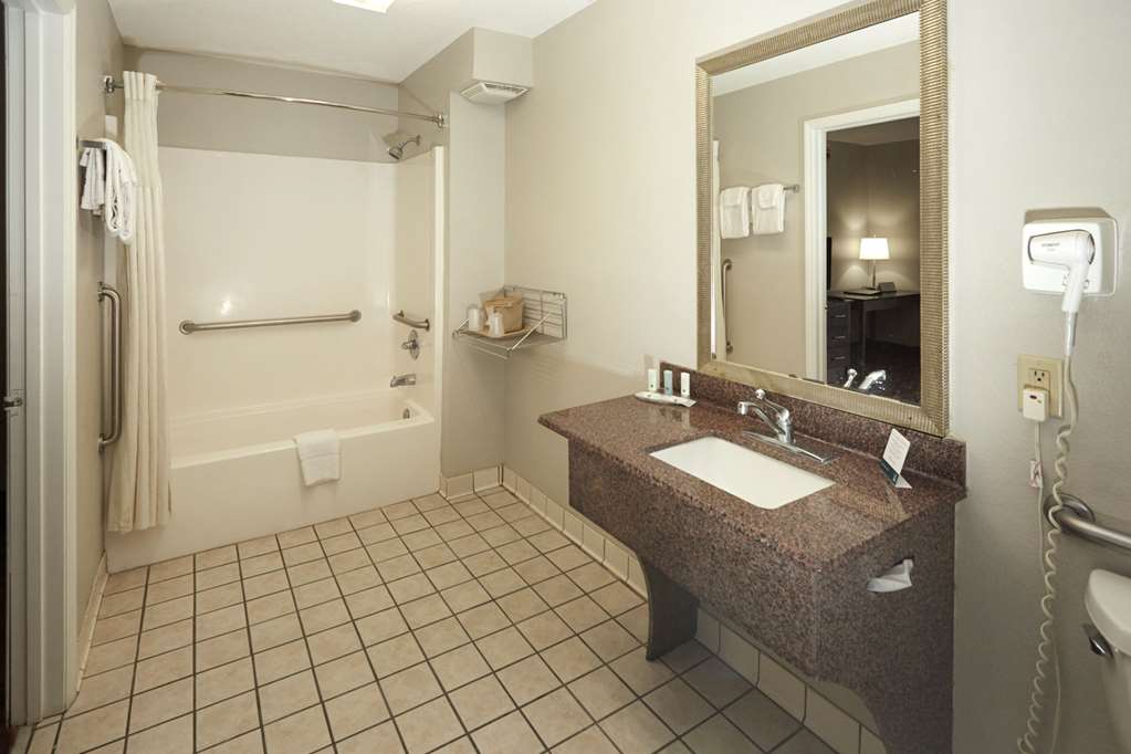 Quality Inn Augusta West Near Fort Gordon - photo 24