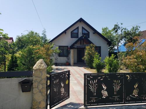 Lotca_lu_Vasile — 4-Star Luxury Hotel in Crisan, Romania