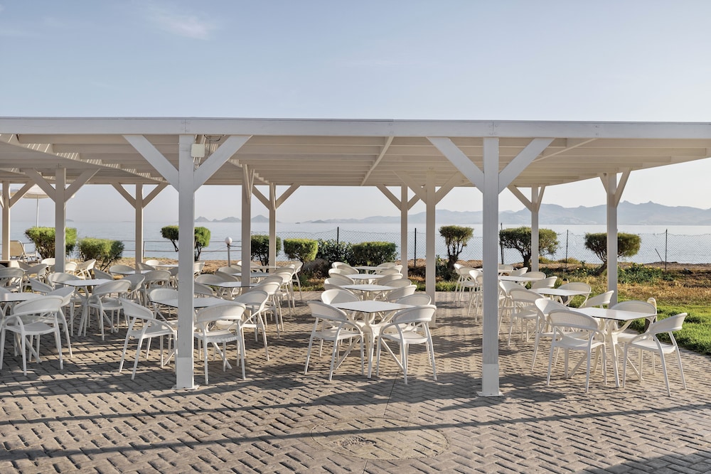 מזון ומשקאות