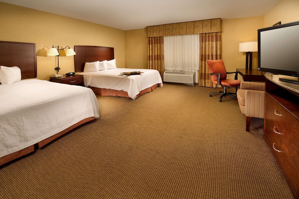 Hampton Inn & Suites San Antonio Airport - photo 5