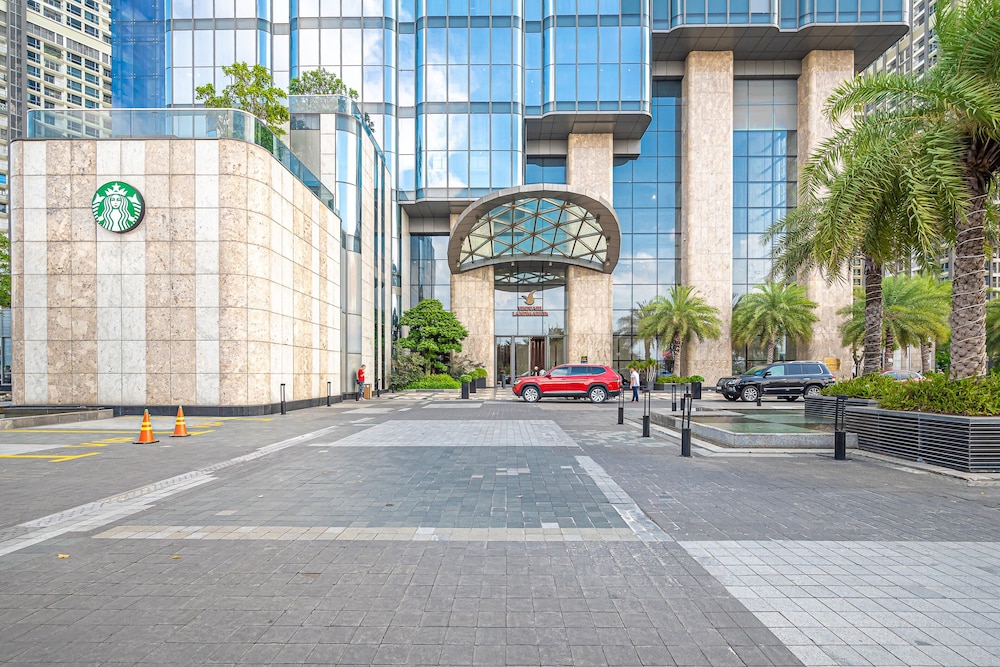 The Celavie Serviced Apartment Landmark — 4-Star Luxury Hotel in Ho Chi Minh City, Vietnam