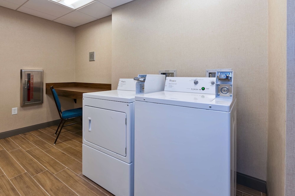 Hampton Inn Cape Cod Canal - photo 26