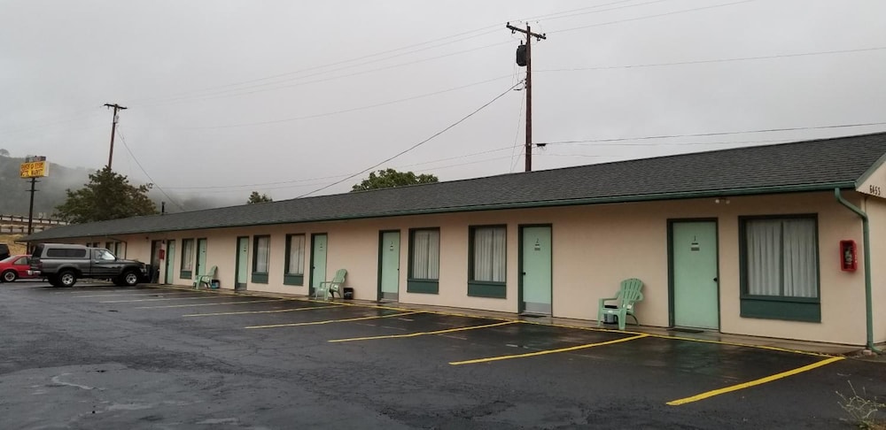 Quick Stop Motel - photo 30