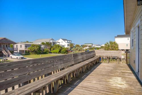 Brigantine by Oak Island Accommodations - photo 7