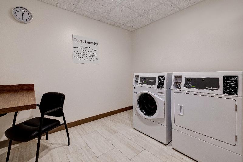 Holiday Inn Express & Suites Grand Rapids South Wyoming by IHG - photo 8