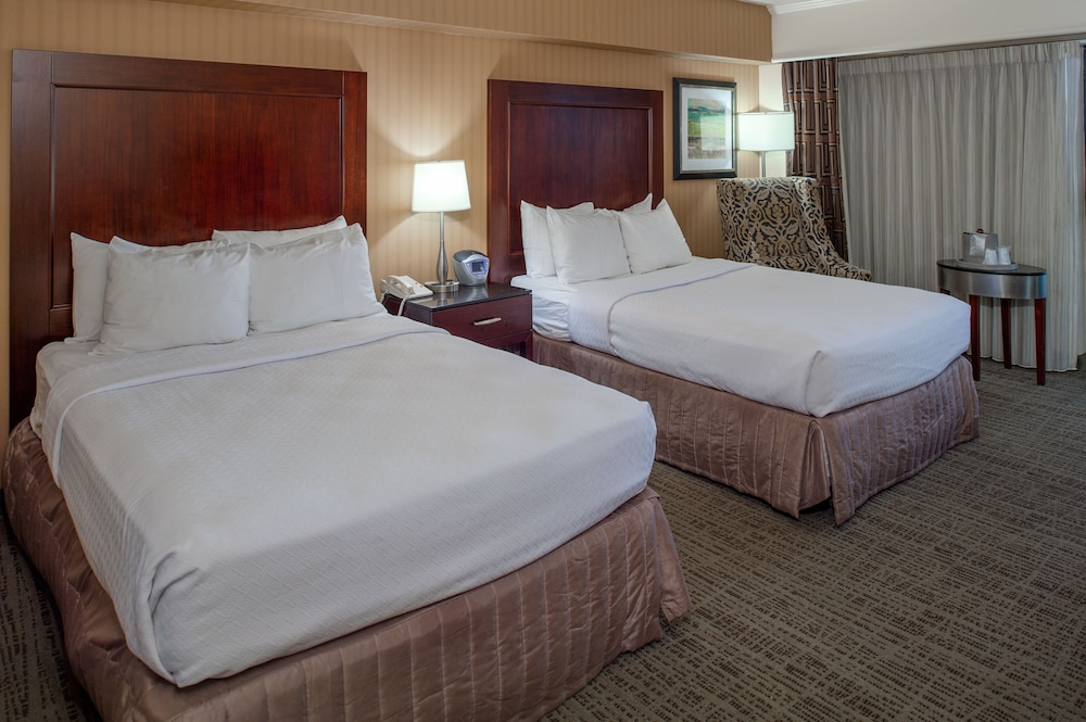 Crowne Plaza St. Louis Airport by IHG - photo 20