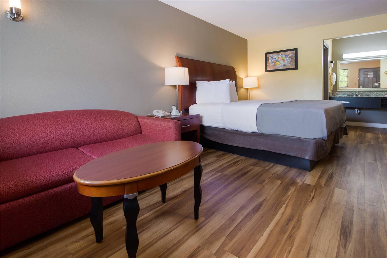 Econo Lodge Battleboro Rocky Mount I 95 - photo 18