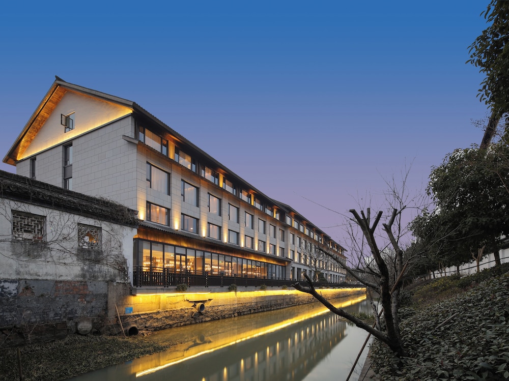 Hampton by Hilton Tongxiang Wuzhen — 4-Star Luxury Hotel in Tongxiang, People's Republic of China